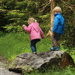 Mit Groß und Klein auf die Käseralm