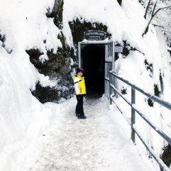 Spektakuläre Winterwanderung durch die Partnachklamm