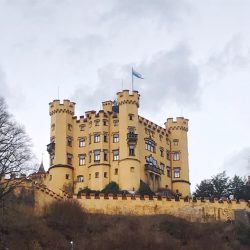 Idyllische Familienwanderung um den Alpsee beim Schloss Neuschwanstein